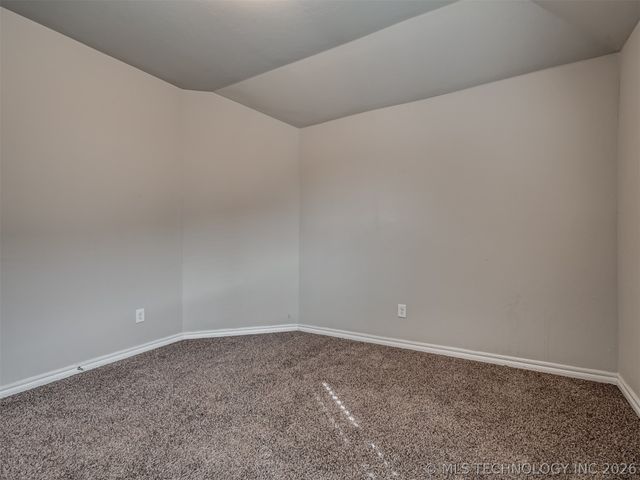 11133 NW 95th Court, Yukon, OK 73099