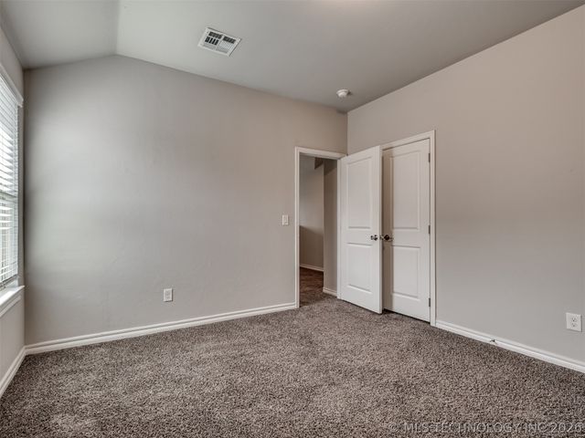 11133 NW 95th Court, Yukon, OK 73099