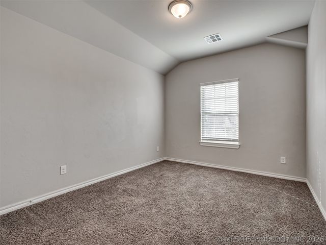 11133 NW 95th Court, Yukon, OK 73099