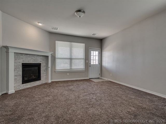 11133 NW 95th Court, Yukon, OK 73099
