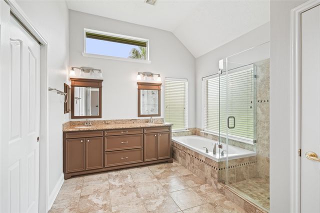 705 Hidden Oak Lane, Friendswood, TX 77546
