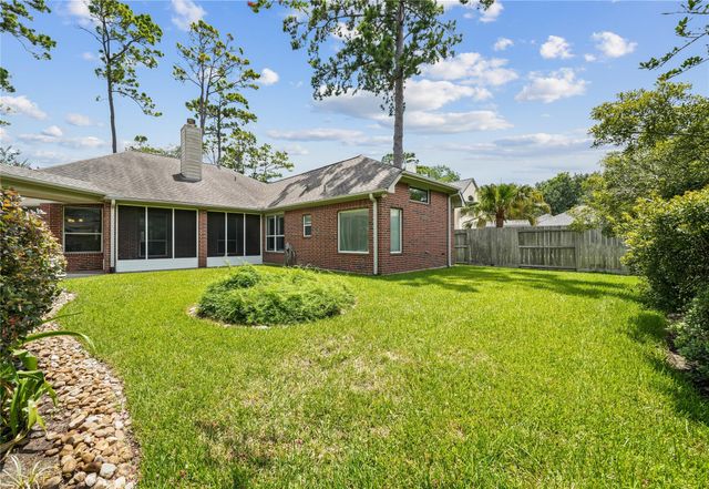 705 Hidden Oak Lane, Friendswood, TX 77546