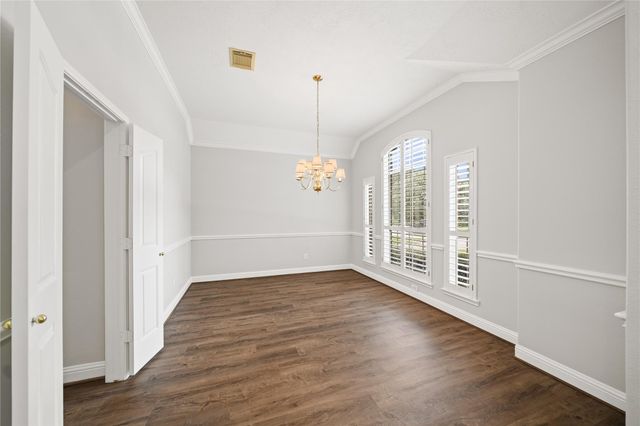 705 Hidden Oak Lane, Friendswood, TX 77546