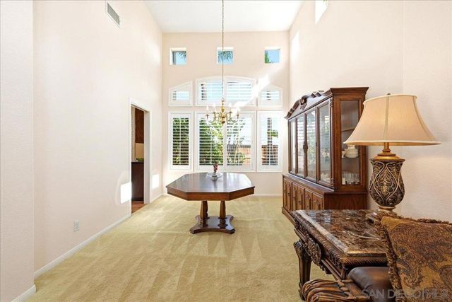 2279 Bear Rock, Escondido, CA 92026