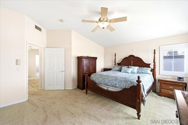 2279 Bear Rock, Escondido, CA 92026