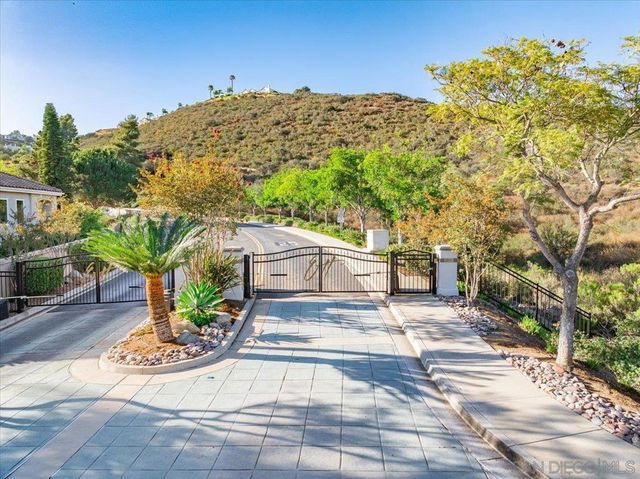 2279 Bear Rock, Escondido, CA 92026