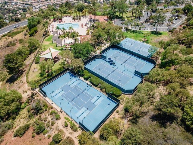 2279 Bear Rock, Escondido, CA 92026
