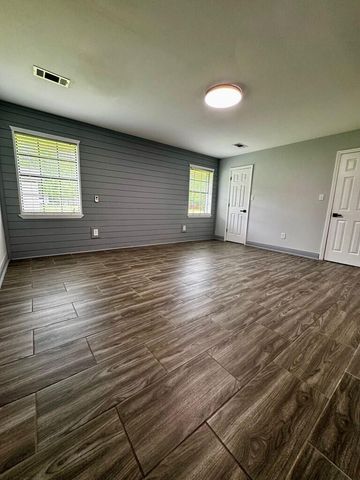 3099 Longfellow Dr., Bay St. Louis, MS 39520