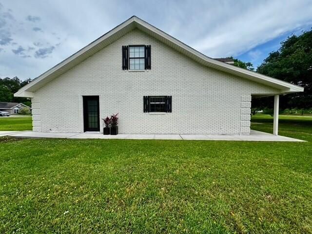 3099 Longfellow Dr., Bay St. Louis, MS 39520
