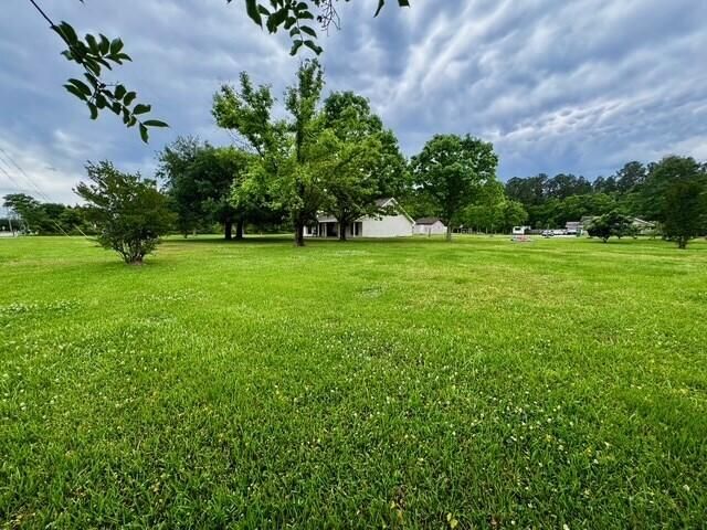 3099 Longfellow Dr., Bay St. Louis, MS 39520