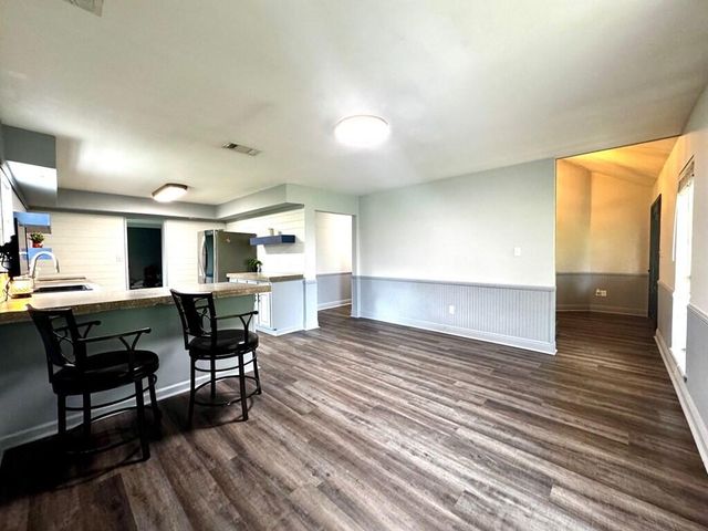 3099 Longfellow Dr., Bay St. Louis, MS 39520