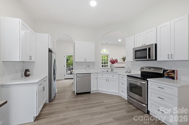3412 Pondridge Court, Charlotte, NC 28269