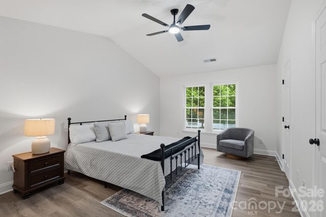 3412 Pondridge Court, Charlotte, NC 28269