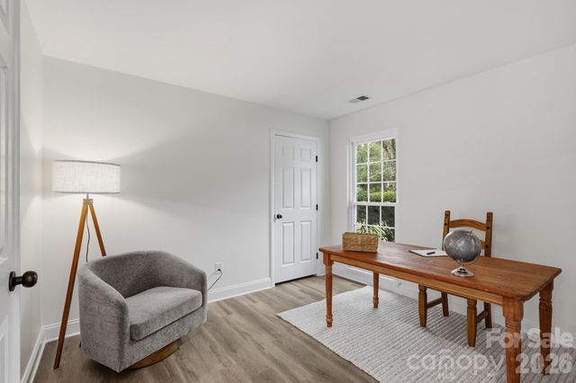 3412 Pondridge Court, Charlotte, NC 28269