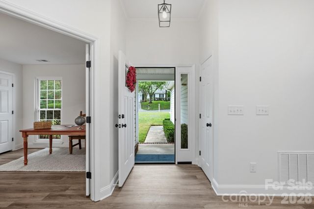 3412 Pondridge Court, Charlotte, NC 28269