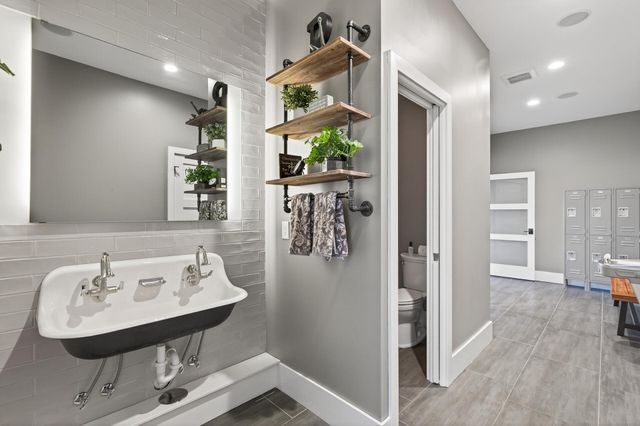 525 Smithtown Court, Victoria, MN 55331