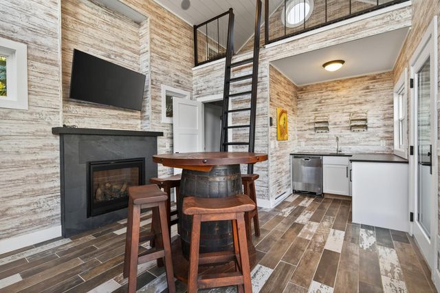 525 Smithtown Court, Victoria, MN 55331