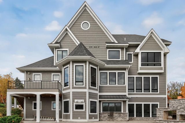 525 Smithtown Court, Victoria, MN 55331