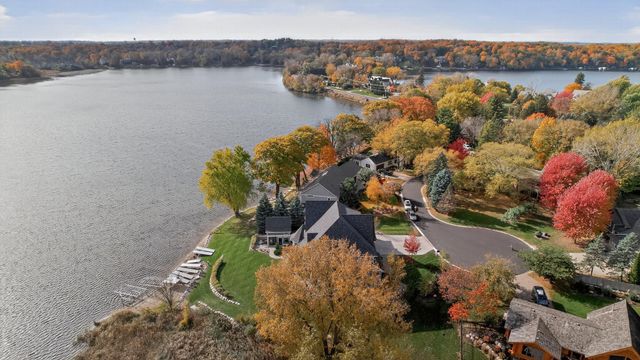 525 Smithtown Court, Victoria, MN 55331