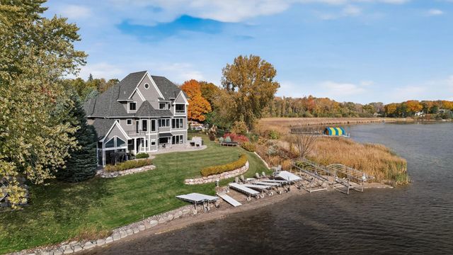 525 Smithtown Court, Victoria, MN 55331