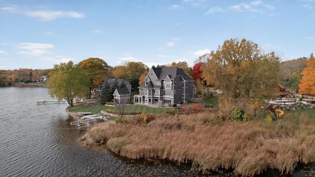 525 Smithtown Court, Victoria, MN 55331