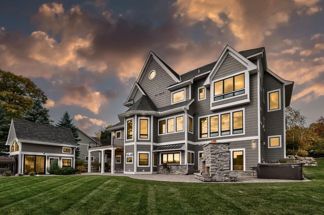 525 Smithtown Court, Victoria, MN 55331