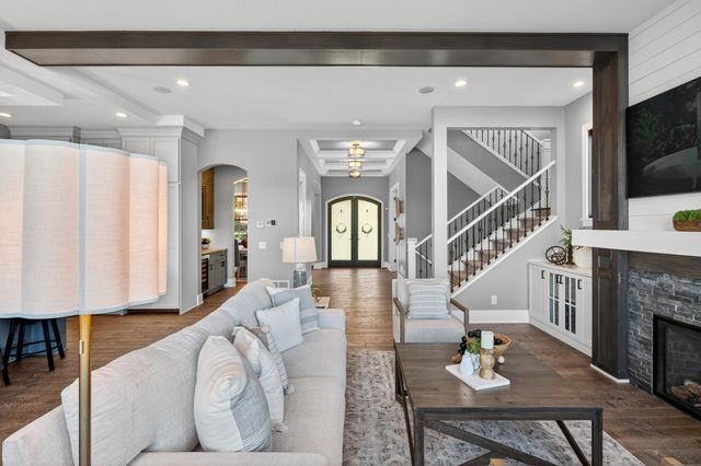 525 Smithtown Court, Victoria, MN 55331