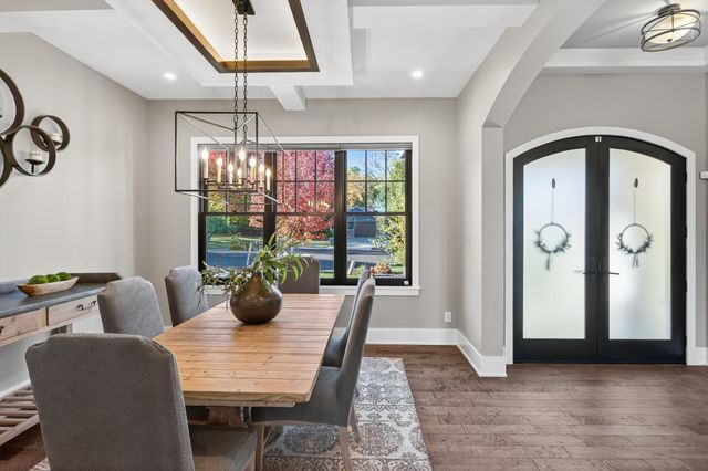 525 Smithtown Court, Victoria, MN 55331