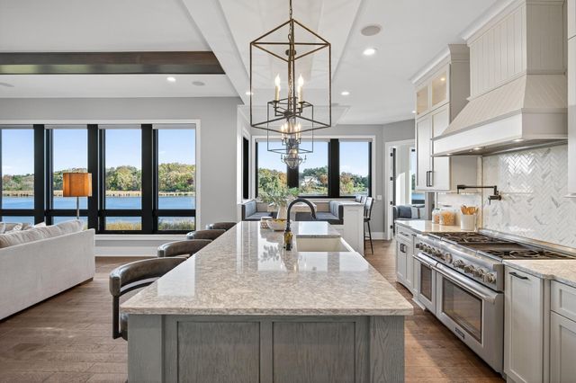 525 Smithtown Court, Victoria, MN 55331