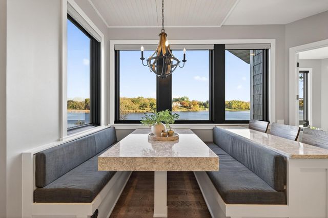 525 Smithtown Court, Victoria, MN 55331