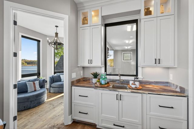 525 Smithtown Court, Victoria, MN 55331