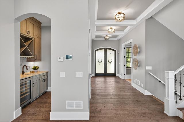 525 Smithtown Court, Victoria, MN 55331