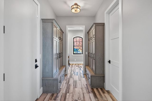 525 Smithtown Court, Victoria, MN 55331