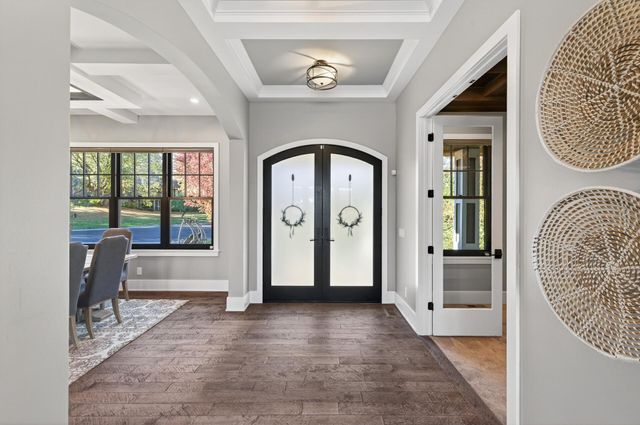 525 Smithtown Court, Victoria, MN 55331