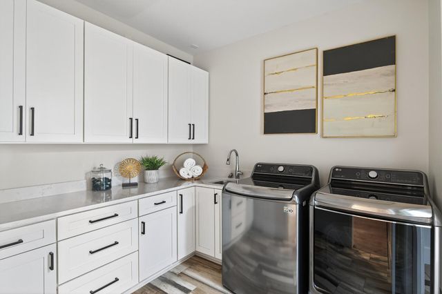 525 Smithtown Court, Victoria, MN 55331