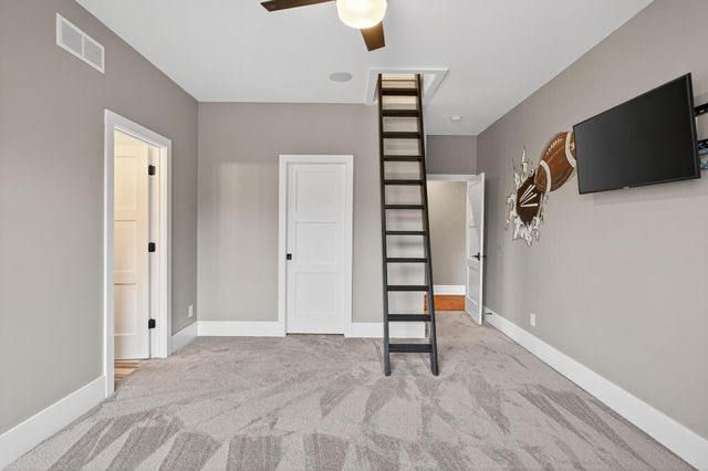 525 Smithtown Court, Victoria, MN 55331