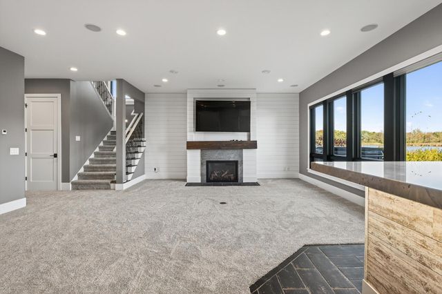 525 Smithtown Court, Victoria, MN 55331