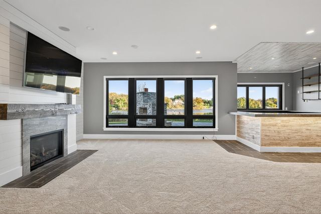 525 Smithtown Court, Victoria, MN 55331