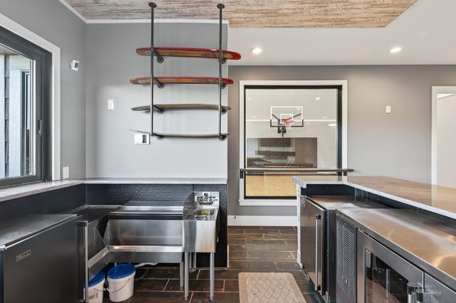 525 Smithtown Court, Victoria, MN 55331