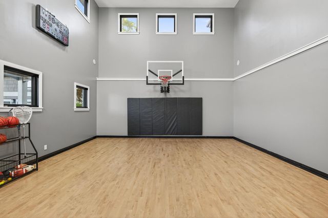 525 Smithtown Court, Victoria, MN 55331