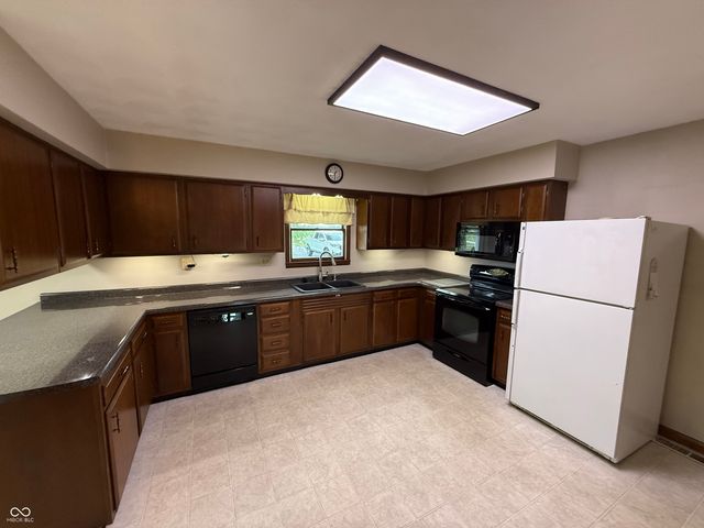 6161 N County Road 300 W, Brazil, IN 47834