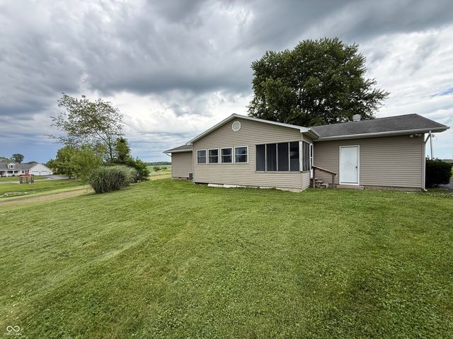 6161 N County Road 300 W, Brazil, IN 47834