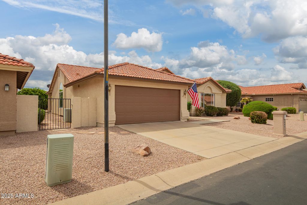 10621 E HERCULES Drive, Sun Lakes, AZ 85248 — photo 3