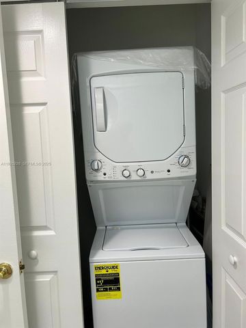 1000 SW 125th Ave 214N, Pembroke Pines, FL 33027