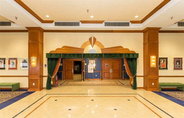 1000 SW 125th Ave 214N, Pembroke Pines, FL 33027