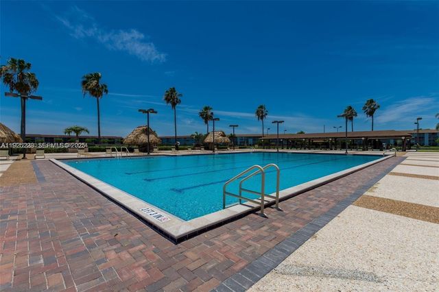 1000 SW 125th Ave 214N, Pembroke Pines, FL 33027