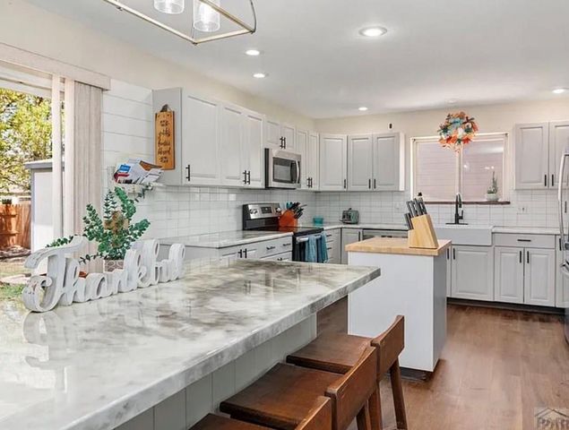 7 Avon Court, Pueblo, CO 81005