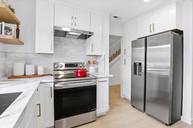 812 Ram Lane, Foster City, CA 94404