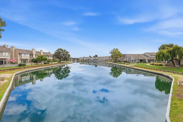 812 Ram Lane, Foster City, CA 94404