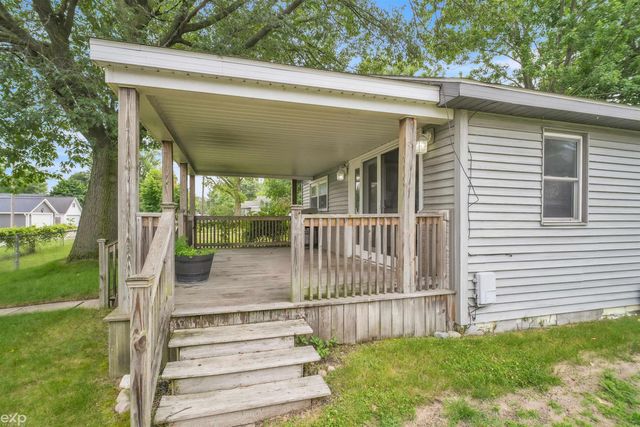 702 Bay Road, Bangor Twp, MI 48706